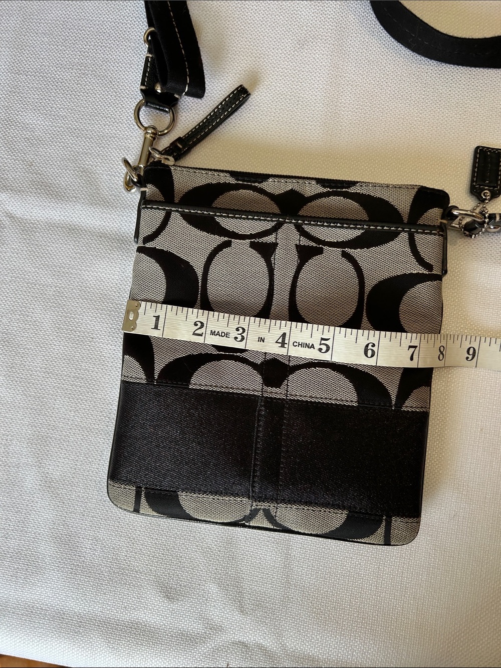 Coach Black Signature Crossbody purse - Picture 6 of 7